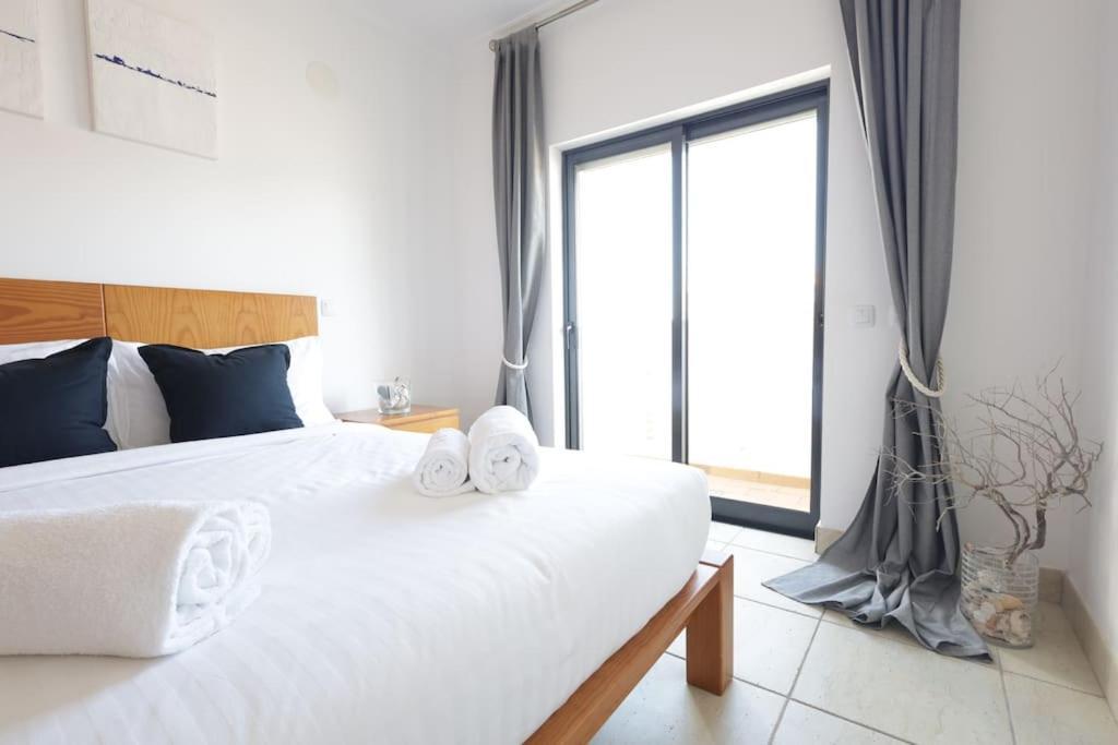 Beachfront Meia